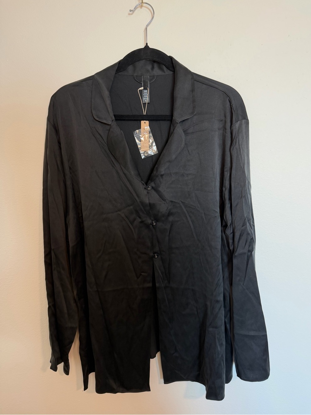 SKIMS Silk PJ Top Black